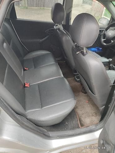 bmw e30: Ford Focus: 2004 г., 1.8 л, Ручные, Бензин, Седан — 5