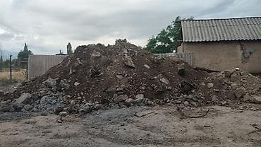 Бесплатно Одам даром Грунт/суглинок с примесью строительного боя