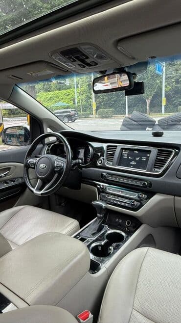 купить новый мотоцикл в бишкеке: Kia Carnival: 2019 г., 2.2 л, Автомат, Дизель, Минивэн — 3