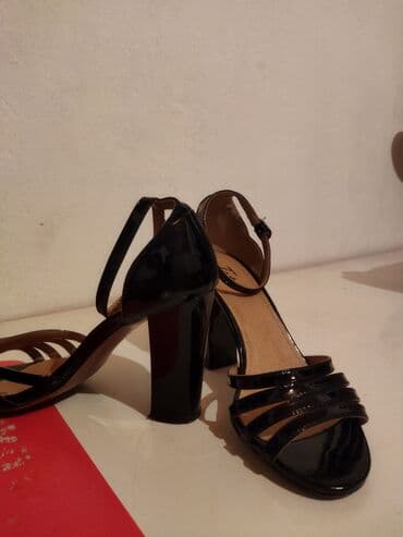 обувь больших размеров бишкек: Продаю! обувь из натуральный лаковый кожи, размер 35, каблук 9,5 см — 2