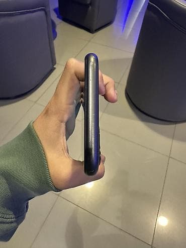 poco g4: IPhone 11, Черный — 3