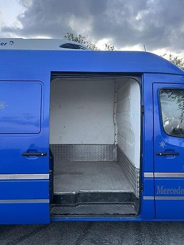 merce: Легкий грузовик, Mercedes-Benz — 6