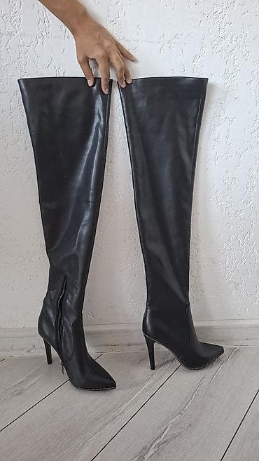 equestrian riding boot: Высокие женские ботфорты выше колена, черные. - Материал: гладкая — 1
