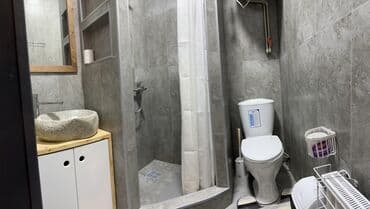 1 ком кв в бишкеке продажа: 1 комната, Душевая кабина, Постельное белье, Парковка — 8