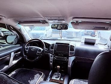 Toyota Land Cruiser: 2012 г., 4.6 л, Автомат, Бензин, Внедорожник — 2