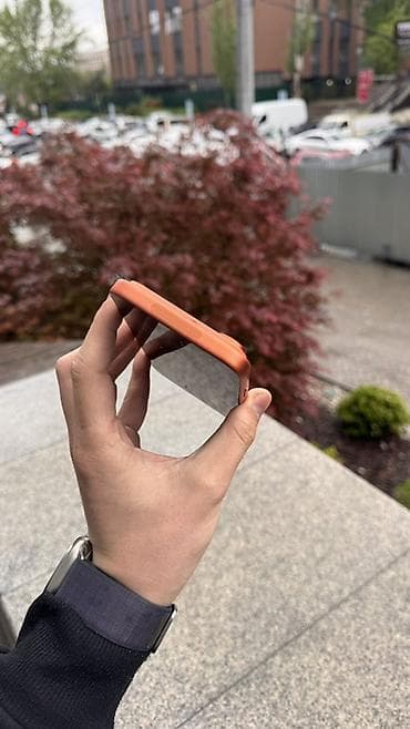 iphone se 2: IPhone 17 Pro Max, Б/у, 256 ГБ, Оранжевый, 100 % — 6