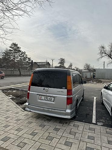 step rf3: Honda Stepwgn: 2002 г., 2 л, Автомат, Бензин, Минивэн — 4