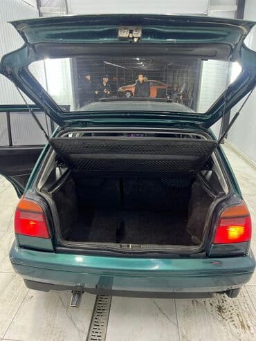 авто не рабочий: Volkswagen Golf: 1996 г., 1.8 л, Автомат, Бензин, Хэтчбэк — 6
