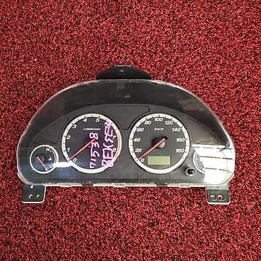 Детали салона: Щиток приборов Honda — 1