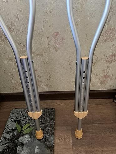 локтевой костыль: Пара подмышечных костылей (размер M) - Регулируемые рукоятки по — 4