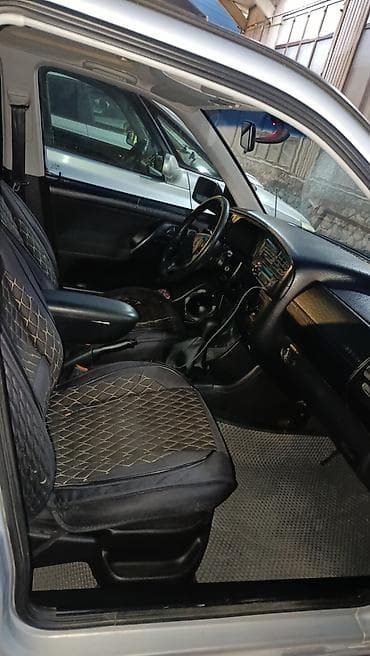 годф 2: Volkswagen Golf Variant: 1996 г., 1.8 л, Механика, Универсал — 2