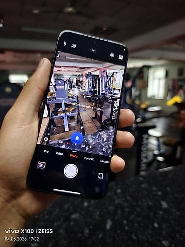 сяоми машина: Xiaomi, 15, Б/у, 256 ГБ, цвет - Серый, 2 SIM — 2