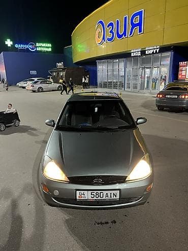 forester 2003: Ford Focus: 2004 г., 2 л, Механика, Бензин, Седан — 5