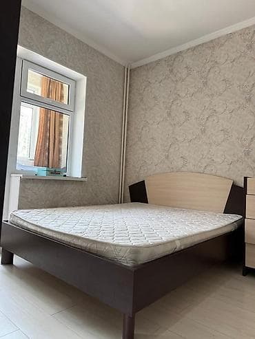 used bed: Спальный гарнитур, Б/у, Шкаф, цвет - Коричневый — 4
