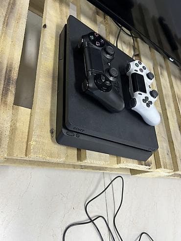 audi 4: 🎮 PS4 Slim 500 GB в продаже 🎮 ✨ Отличное состояние 🎮 2 оригинальных — 1