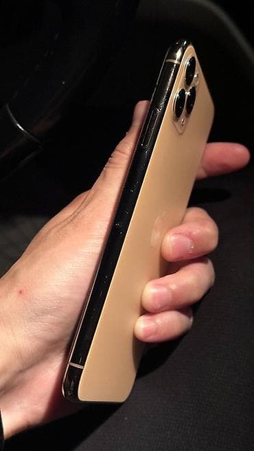 oculus quest 3s: IPhone 11 Pro Max, Б/у, 256 ГБ, Золотой, 90 % — 1