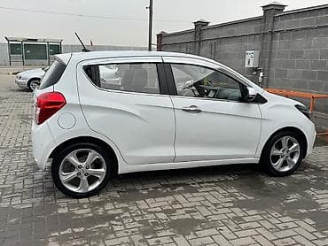 chevrolet tracker ltz: Chevrolet Spark: 2017 г., 1 л, Автомат, Бензин, Хэтчбэк — 2