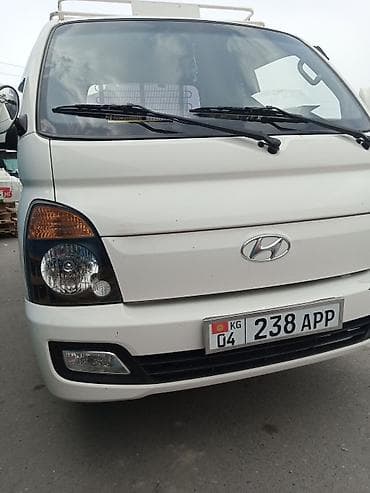 Транспорт: Жеңил жүк ташуучу унаа, Hyundai — 1