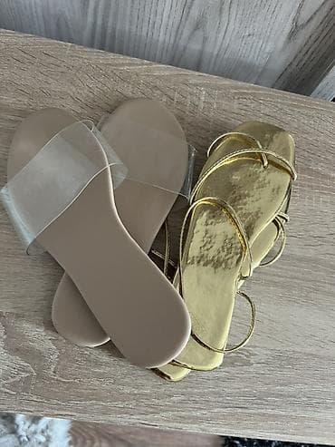 две пары: Женские летние шлёпанцы — набор из 2 пар. - Пара 1: нюдовые сланцы с — 2