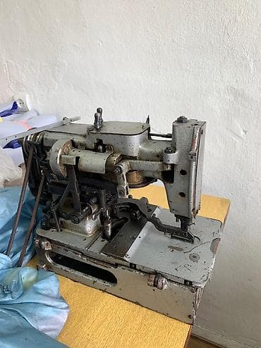 Холодильное оборудование: Швейное оборудование.Продаётся петельная машинка 25 класса. В связи с — 2