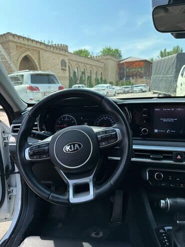 автомобиль для продажи: Kia K5: 2020 г., 2 л, Автоматические, Газ, Седан — 5
