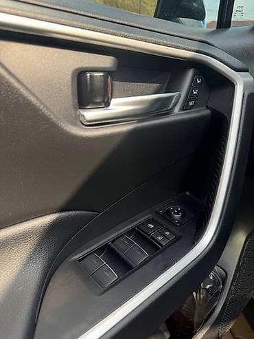 rav4: Toyota RAV4: 2024 г., 2.5 л, Автомат, Бензин, Кроссовер — 2