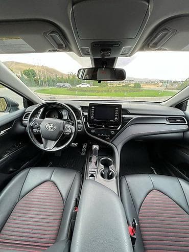 lexus e: Toyota Camry: 2021 г., Седан — 6