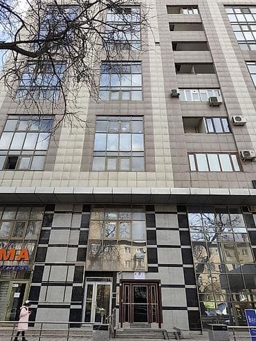 офис сдается: Аренда офисов, 45 м², В административном здании, 1 линия — 3
