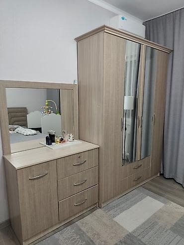 Спальный гарнитур, Б/у, Шкаф, ДСП, цвет - Бежевый