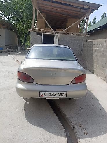 Транспорт: Hyundai Elantra: 1999 г., 1.5 л, Кол менен иштөөчү, Бензин, Седан — 3