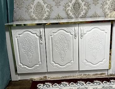 Тумба с распашными дверцами в классическом стиле - Материал: ЛДСП/МДФ