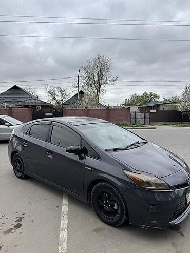 реальному: Toyota Prius: 2012 г., 1.8 л, Автомат, Гибрид, Хэтчбэк — 2