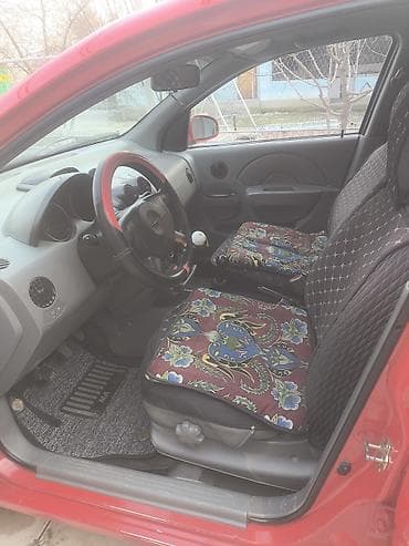 ижара авто: Chevrolet Aveo: 2003 г., 1.2 л, Кол менен иштөөчү, Бензин, Хетчбек — 5