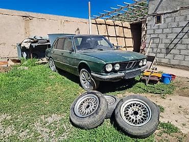 BMW 3 series: 1982 г., Седан