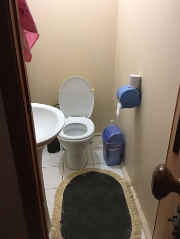 Бөлмөлөр: Сдаётся койко-место для одной девушки в двухкомнатной квартире. — В — 1