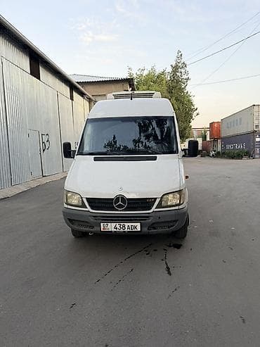 Унаа: Жеңил жүк ташуучу унаа, Mercedes-Benz, Стандарт, 3 т, Колдонулган — 2