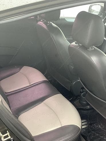 Продажа авто: Chevrolet Spark: 2012 г., 1 л, Автомат, Бензин, Хэтчбэк — 6