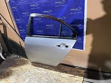 Автозапчасти: Задняя левая Nissan, Б/у, Оригинал — 1