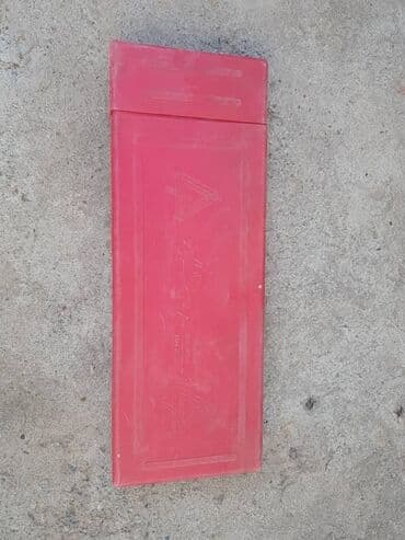 Знак аварийной остановки новый . торг уместен. Нахожусь заграницей