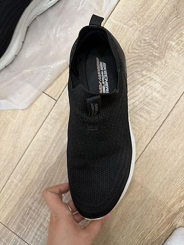 берс бу: Кроссовки, 44, Skechers, Б/у, цвет - Черный, Самовывоз — 2