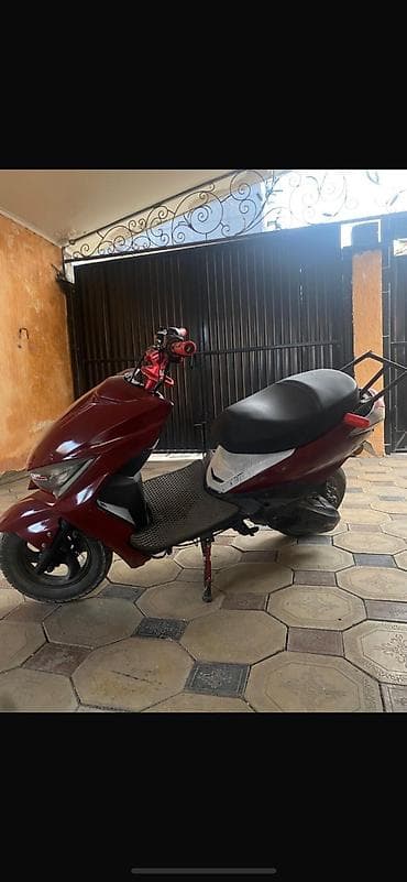 мопед аренда: Макси-скутер M8, 160 куб. см, Бензин, Б/у — 3