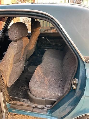 салон на 210: ГАЗ 3110 Volga: 1998 г., Механика, Бензин, Седан — 6