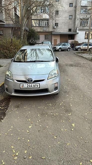 highlander 2012: Toyota Prius V: 2011 г., 1.8 л, Автомат, Бензин, Хэтчбэк — 5