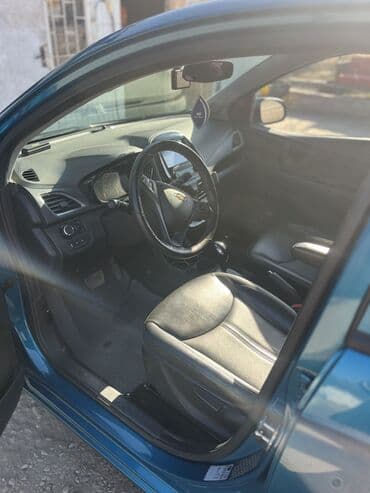 продаю связи с переездом: Chevrolet Spark: 2019 г., 1 л, Вариатор, Бензин, Хэтчбэк — 6