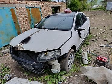 transporter multivan: Шкода Октавия а7 15 года, продаю под запчасти, цена договорная — 4