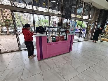 кв 104: Холодильник витринный с мебелью — 3