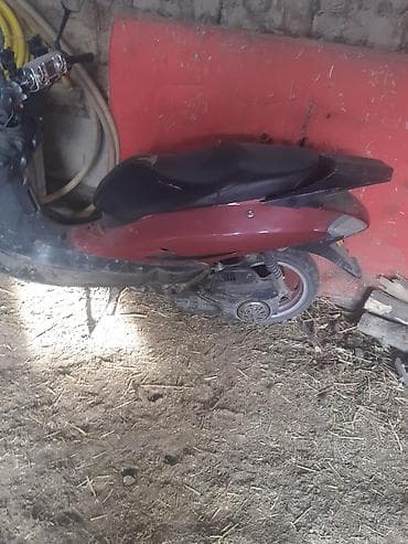 делаю: Тип скутера Daelim, 150 куб. см, Бензин, Б/у — 8