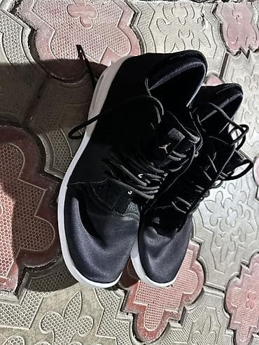 second hand: Мужские кроссовки, 43, Jordan, Б/у, цвет - Черный, Самовывоз — 3