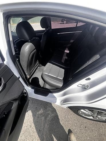 eclipse cross: Hyundai Avante: 2019 г., Автомат, Бензин, Седан — 7