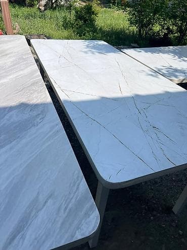 Эмерек: Столы с металлическим каркасом - Прочные сварные основания из чёрного — 5